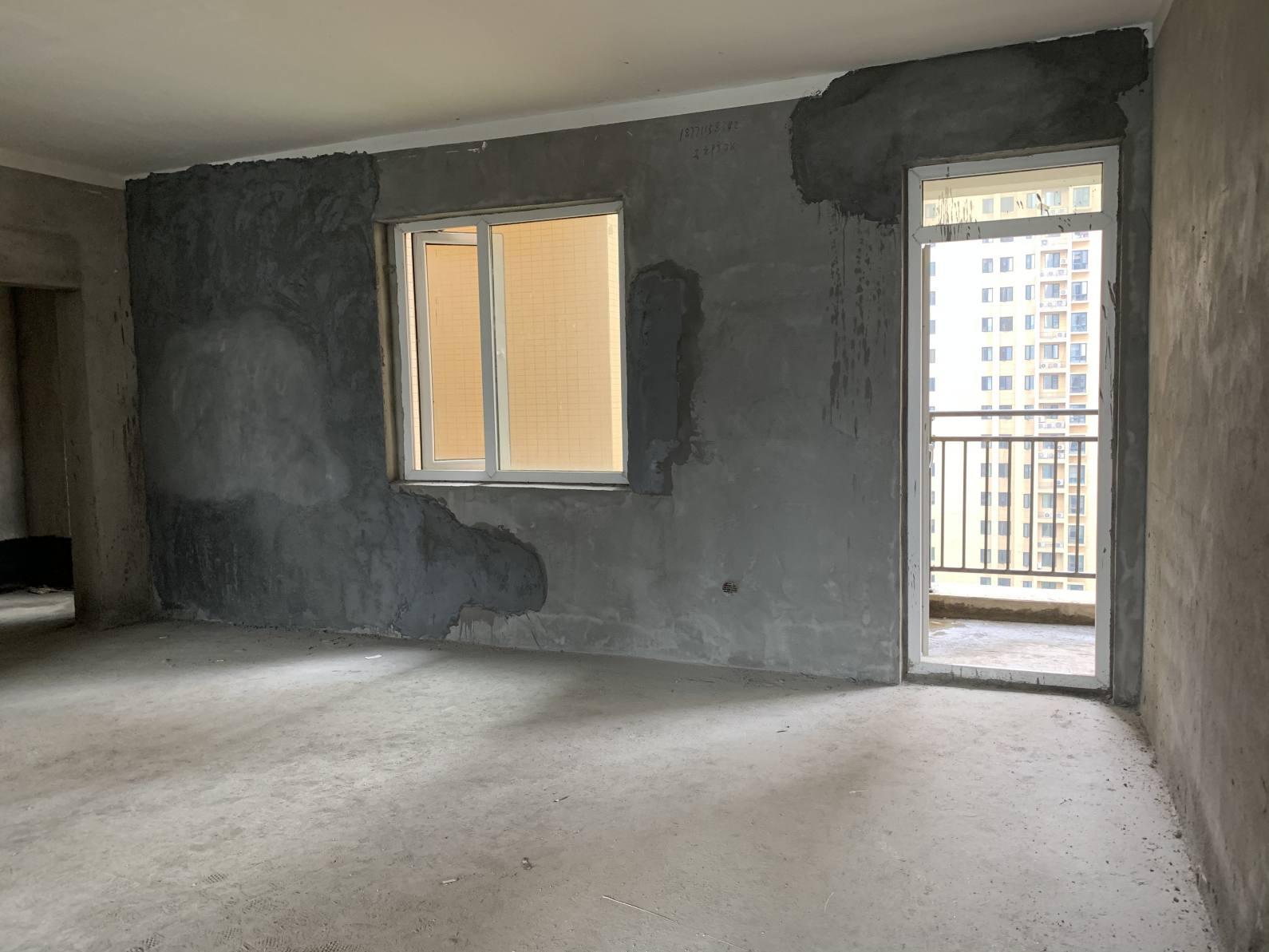 让你无可挑剔的现代森林国际城，交通便利便宜甩卖