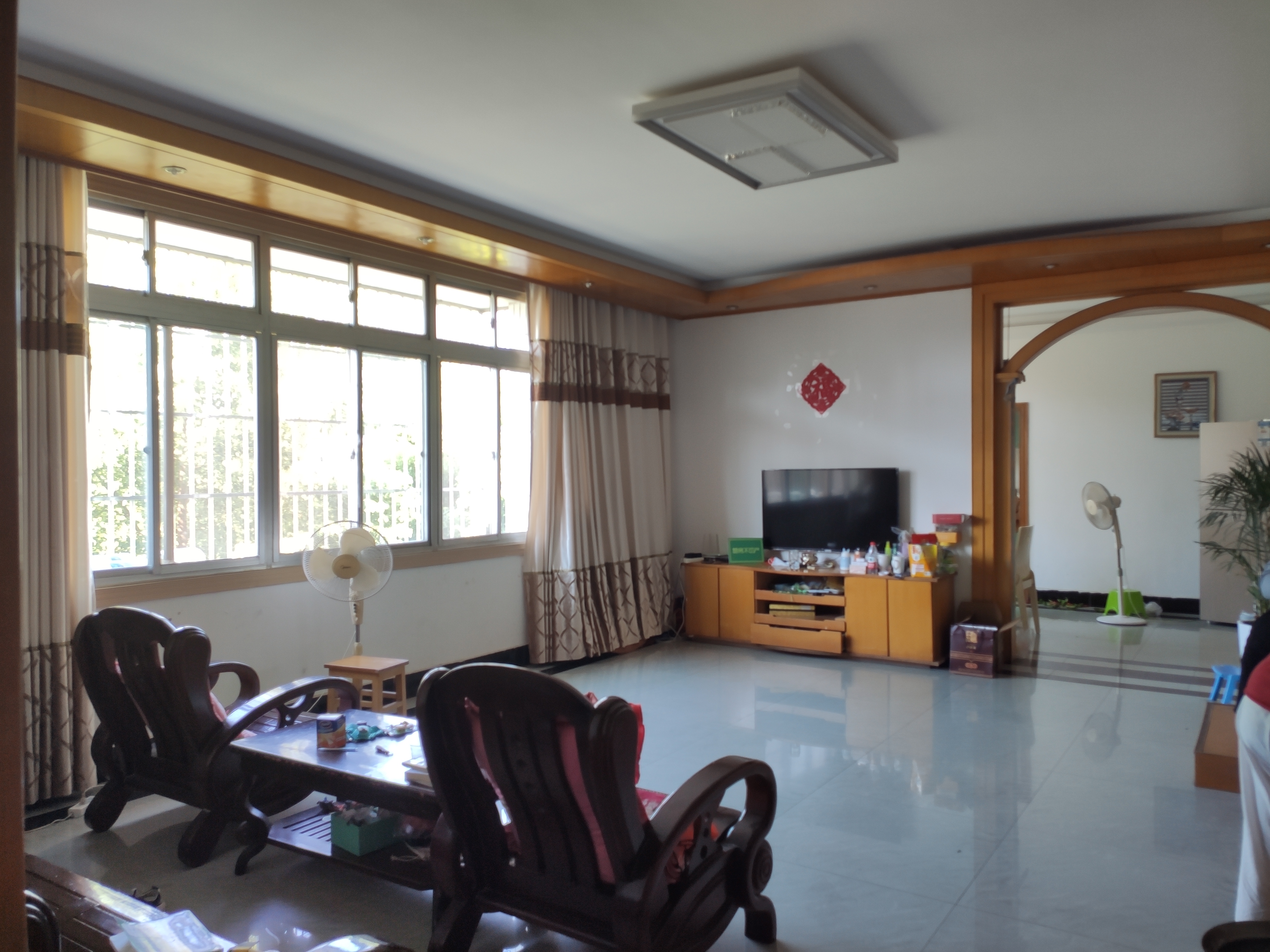 财局宿舍  150平4房 武商 艺波路 4楼 再 送车库 外立面新