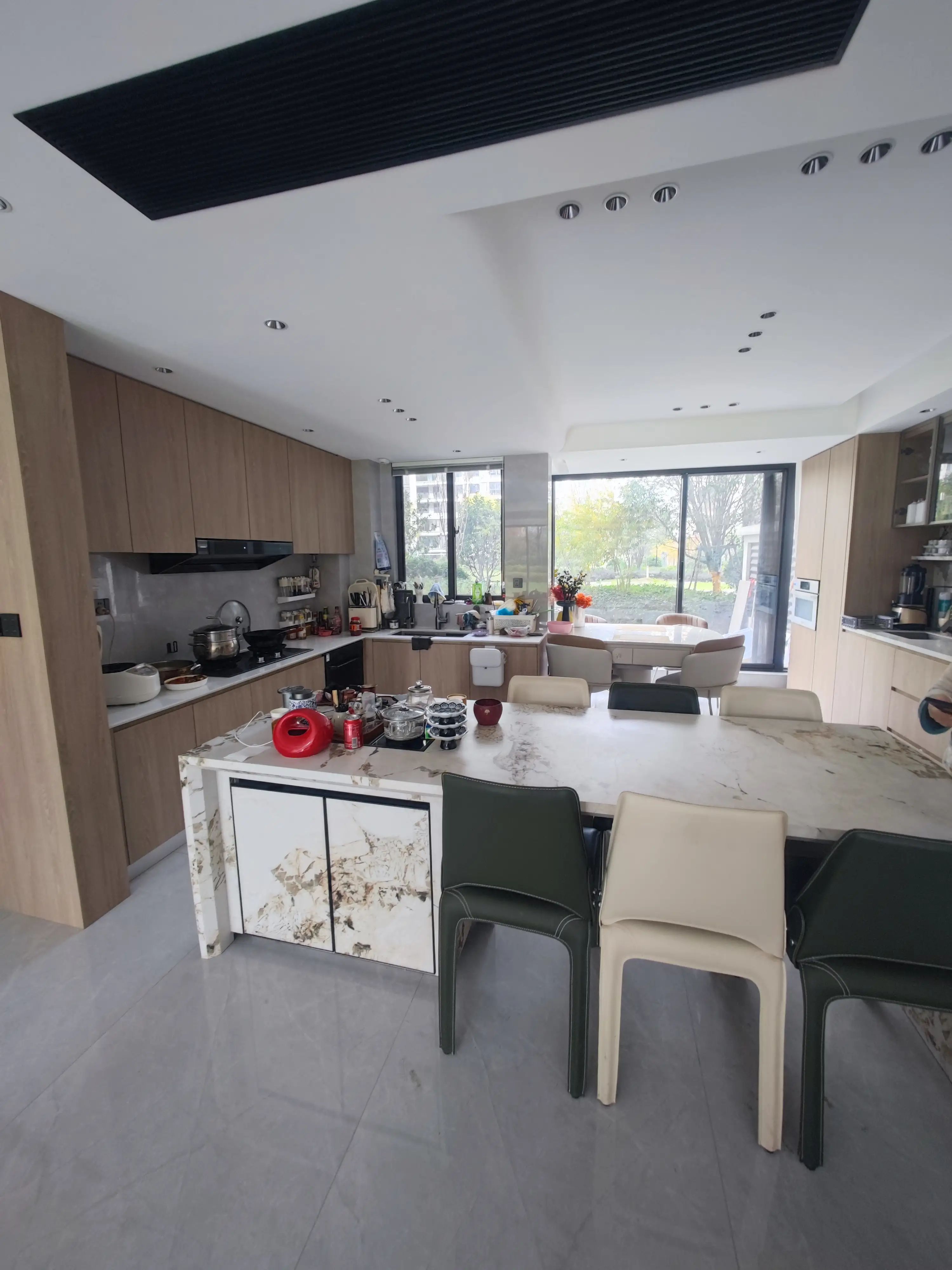 城南，吾悦稀缺豪装大平层，精装四房，成色新，诚心出售