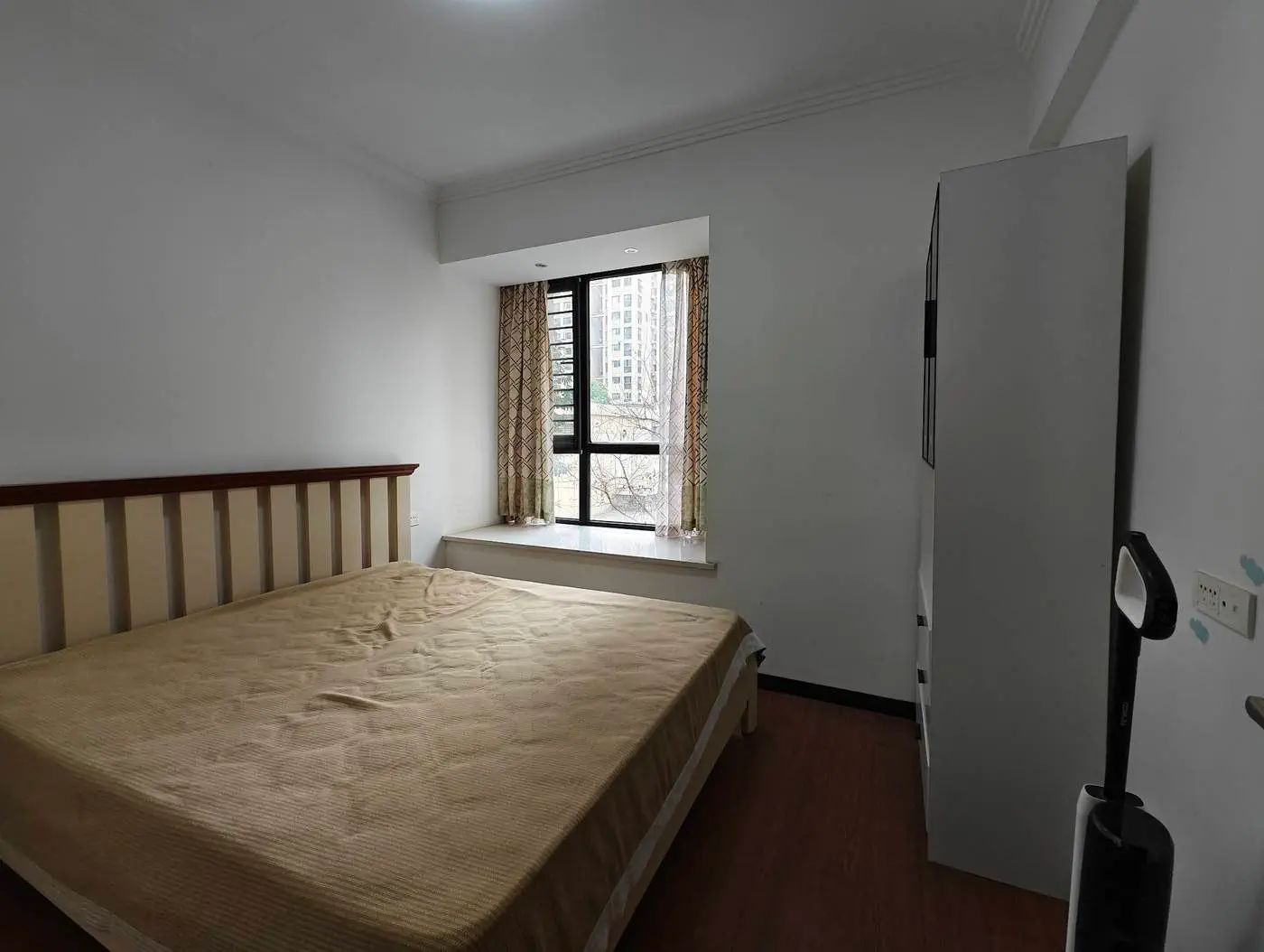 捡漏，元泰A区，精装4房，新三中，电梯2楼，证满二