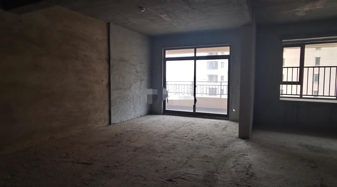 城南幼儿园到高中刚需毛坯三房荣怀19好楼层