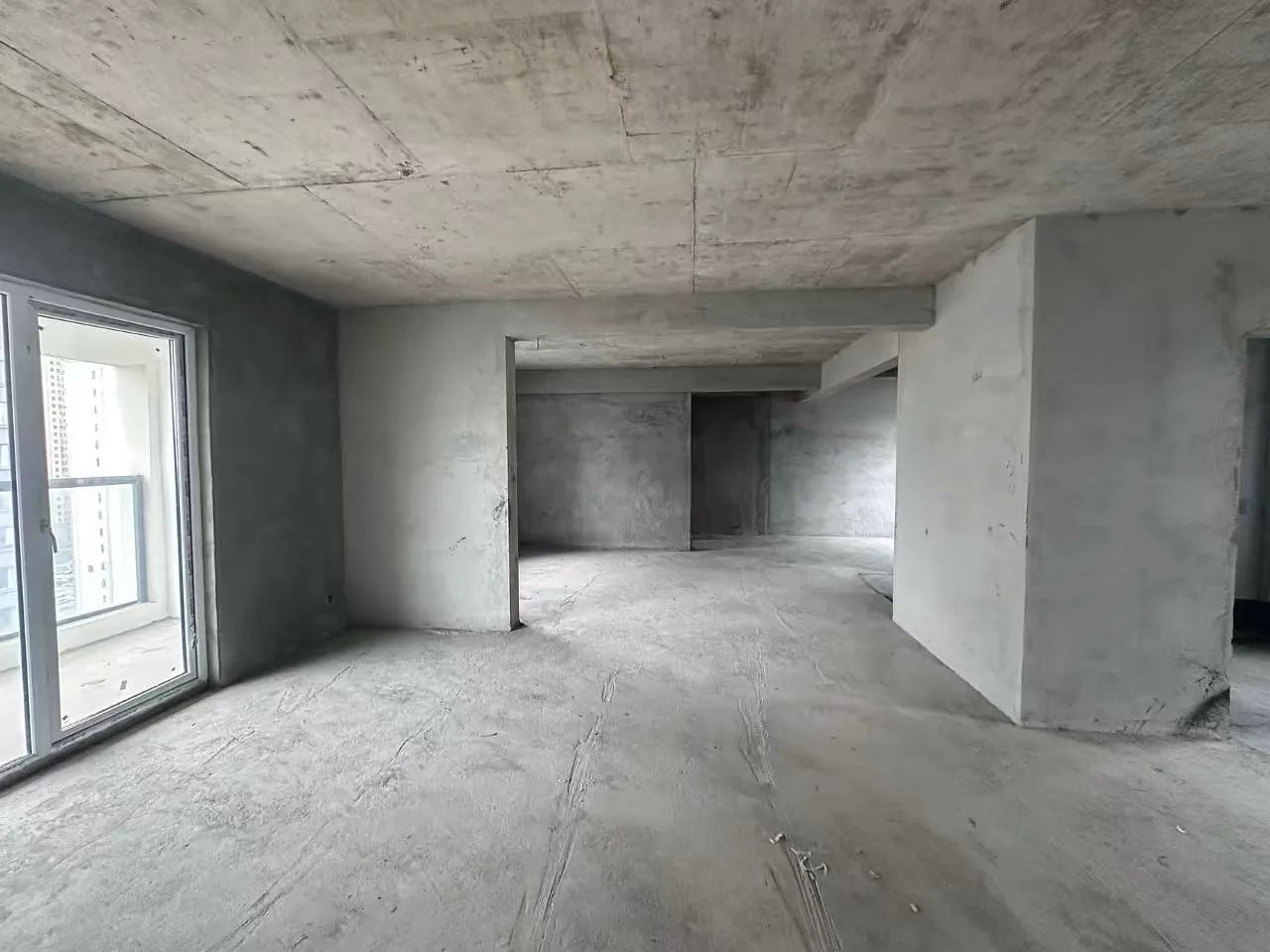 捡漏，蓝天花园，一梯一户小高层，好楼层13楼，诚心出售