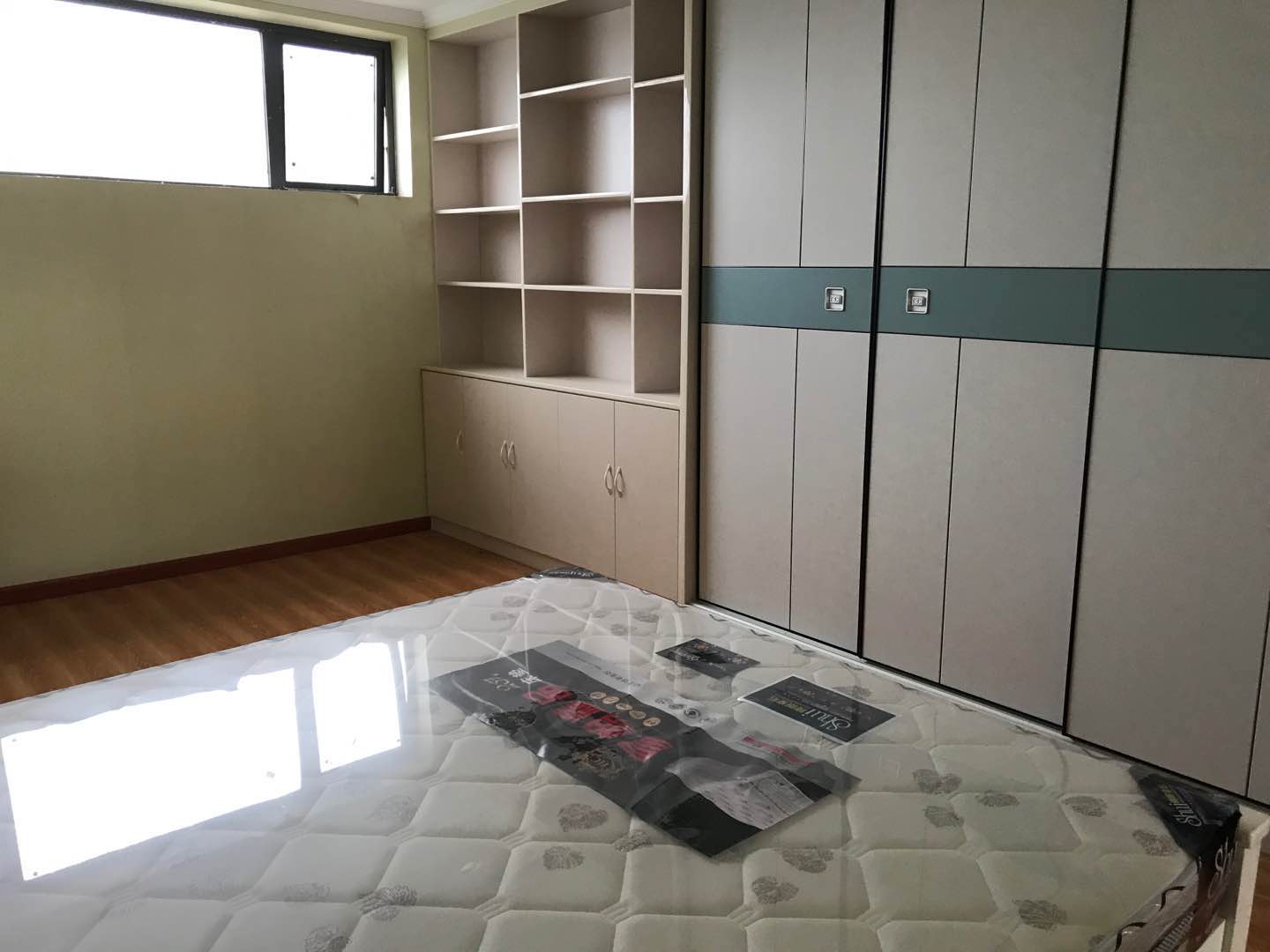 元泰未来城 复式楼 单价不到5千 证件齐全 可按揭