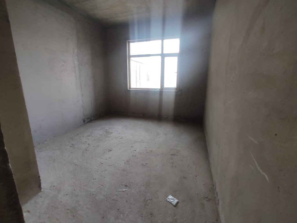 元泰未来城毛坯大平层视野好业主急售