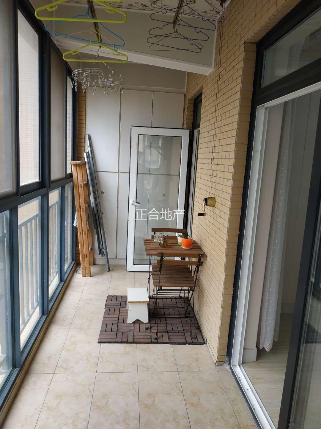 新二中旁边精装 房中层 视野采光业主诚意售看中即可签