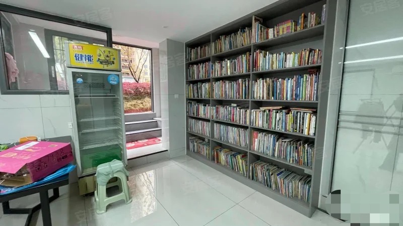 捡漏，沔阳清华园1楼，带架空，赠送130平，适合搞托管楼下就是城南新二中二小，证满二