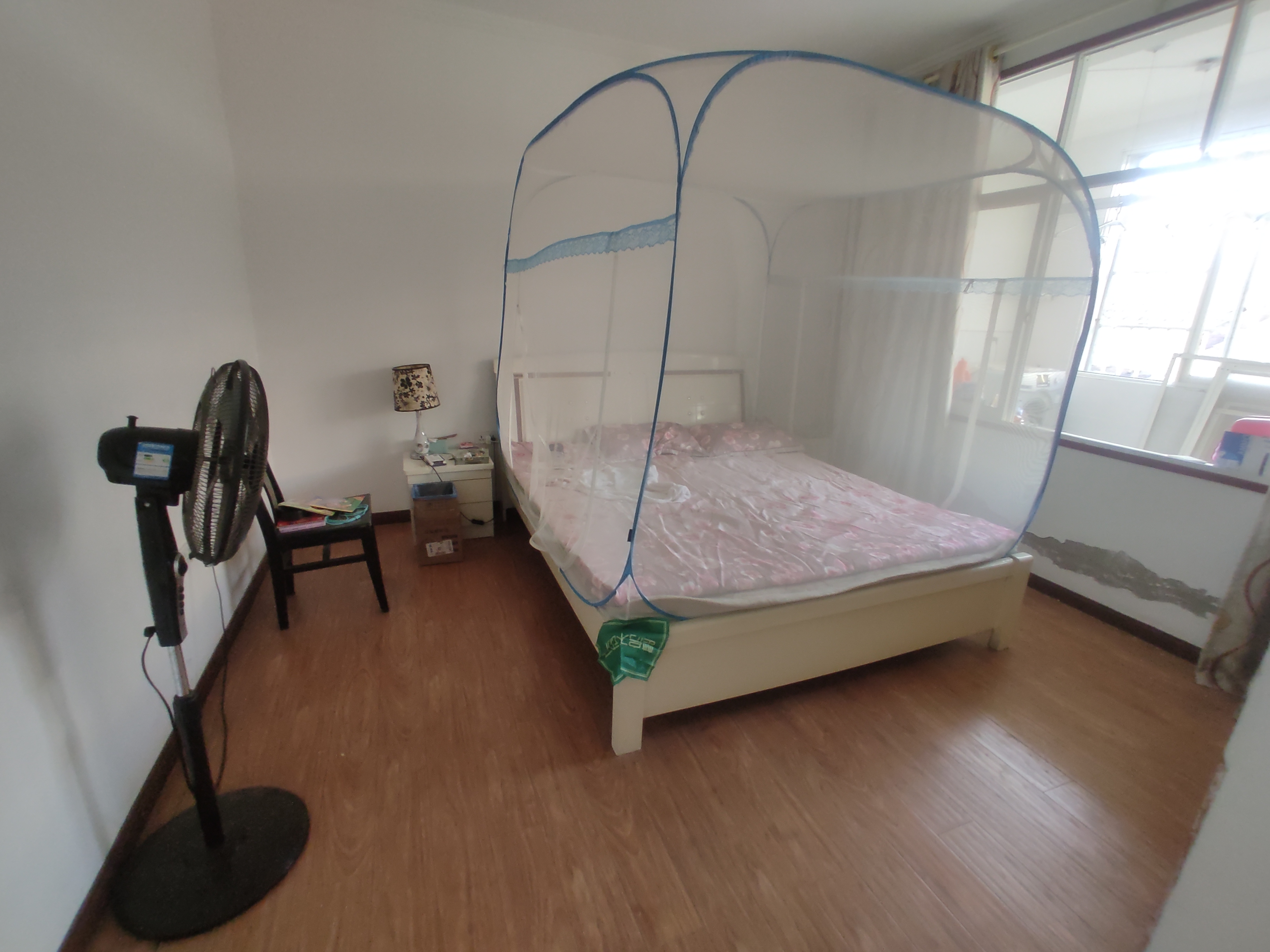 仙源學笑旁精装两干四层私房10个房间有出场诚意出售