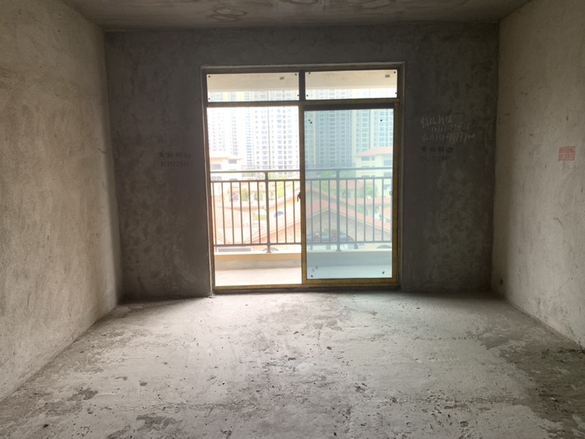 城南沔阳清华园，新二中旁，环境优美