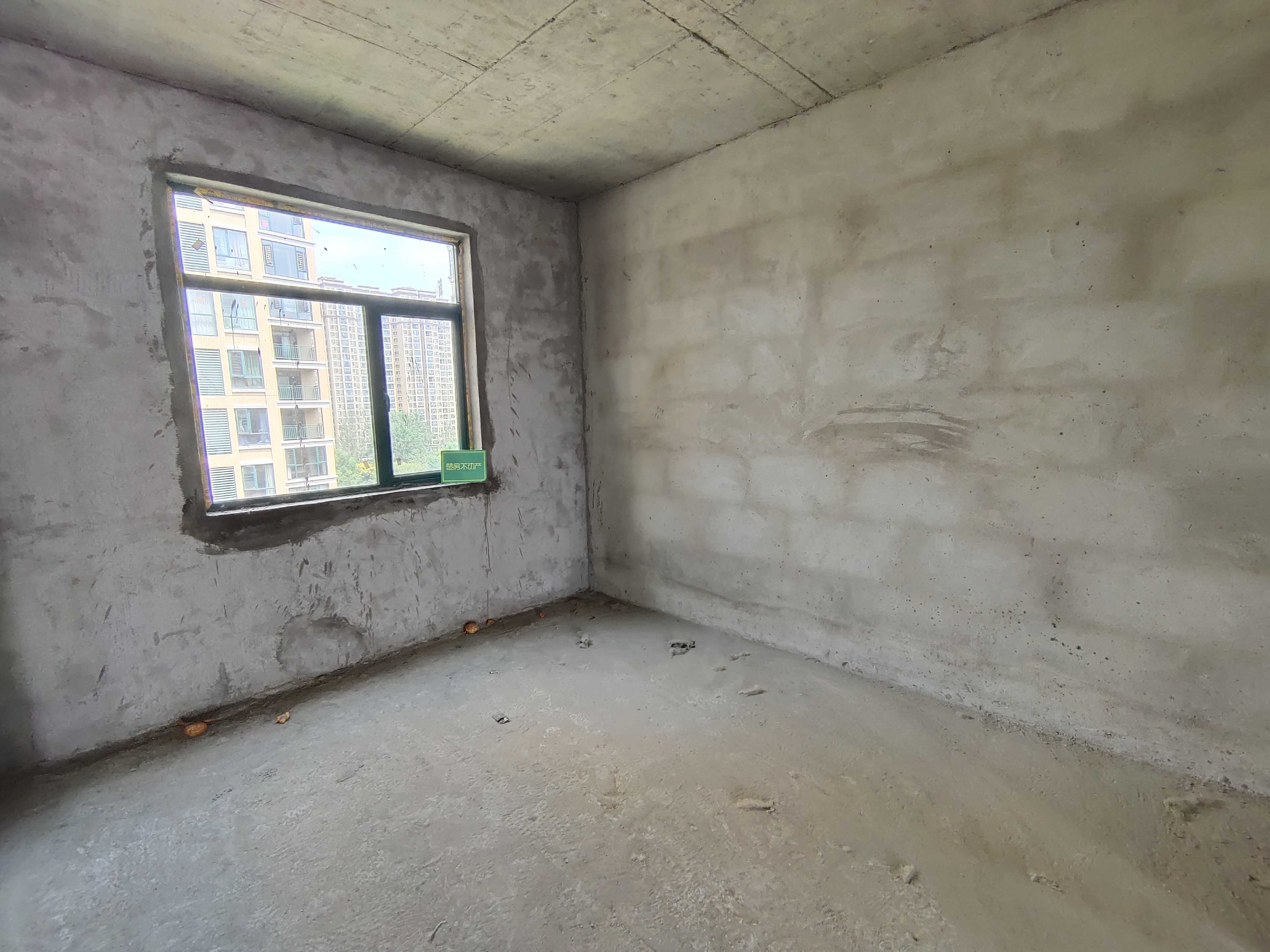 新城一号五期花园洋房毛坯三房看房方便