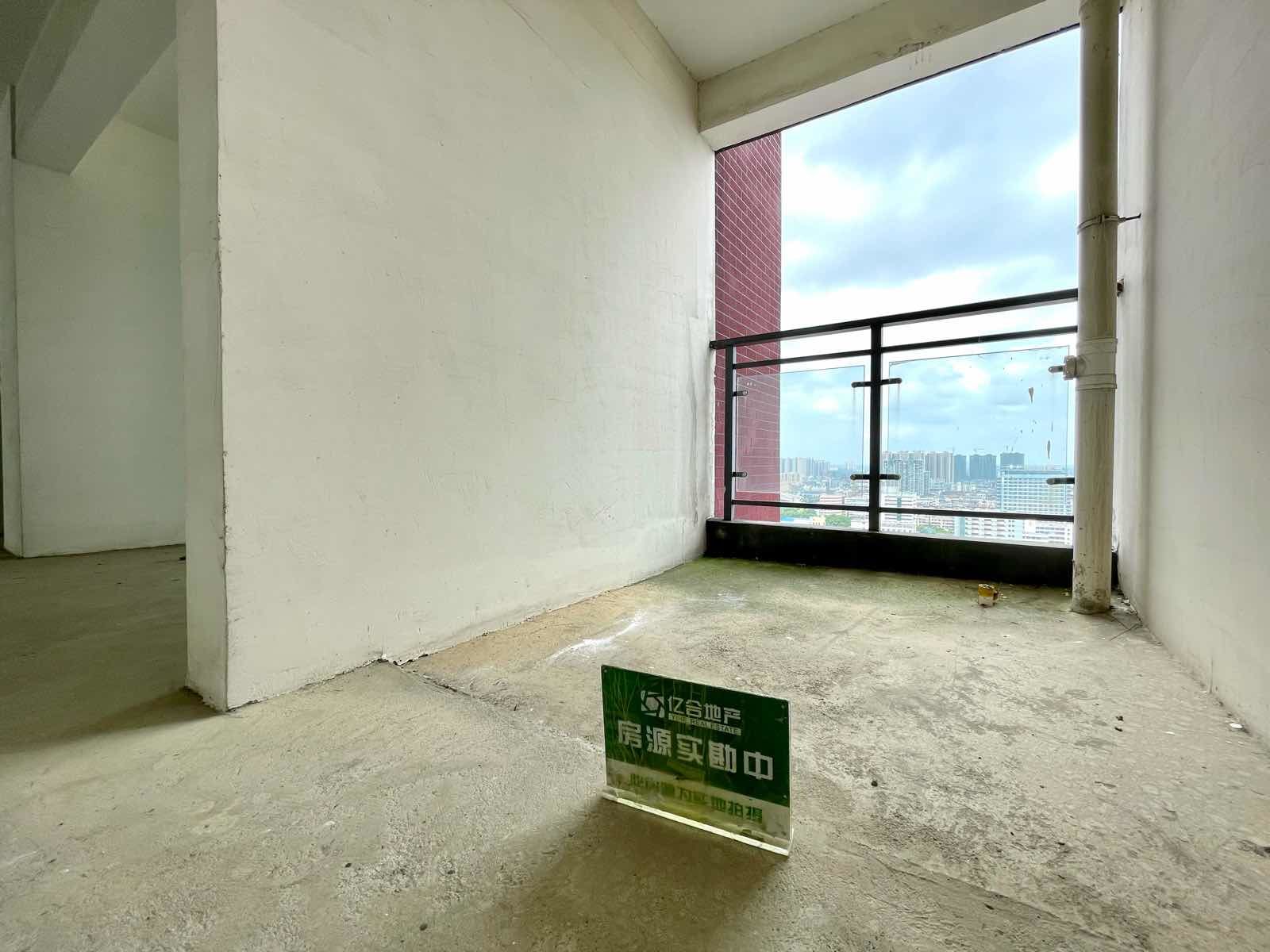 捡漏，亏本降价了，福星城，毛坯三房，，单价3400，好楼层，证满二