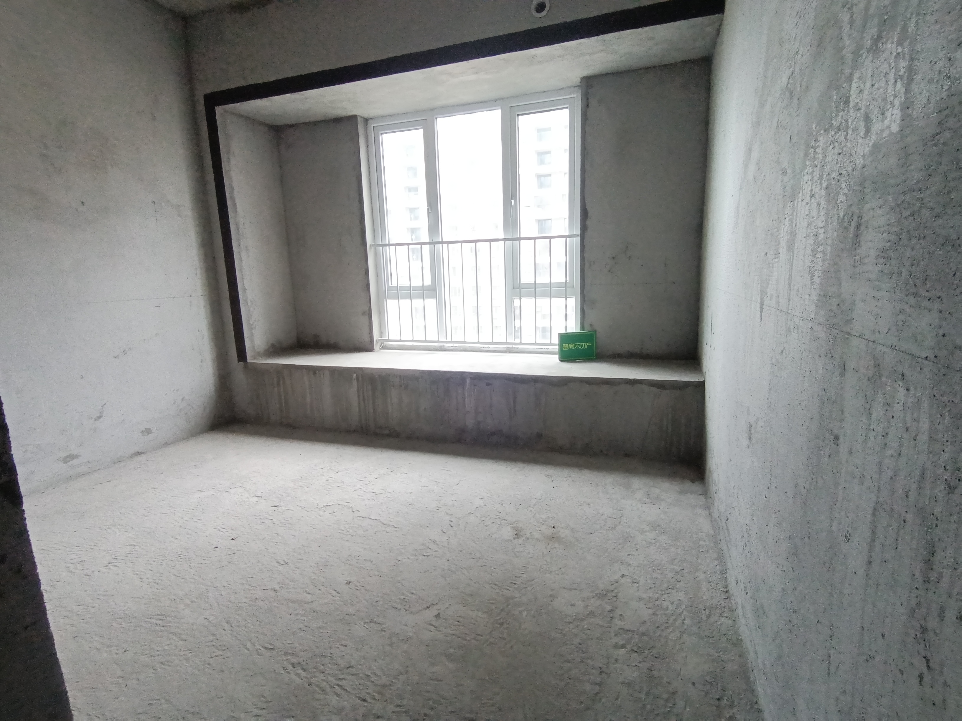 碧桂园电梯大平层五室两厅三卫南北通透双阳台带车位一起卖证件在手