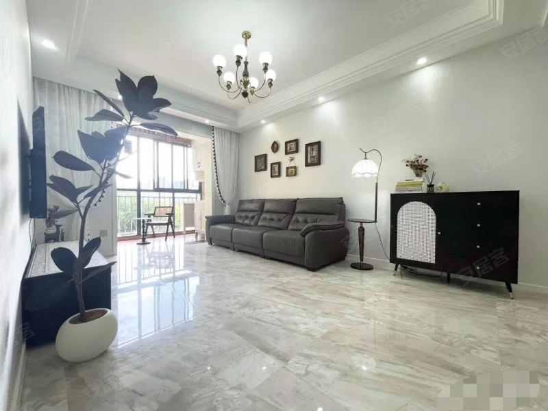 降价了，城南，森林‮际国‬城，​全屋‮央中‬空调​，精‮三装‬房，​满‮五