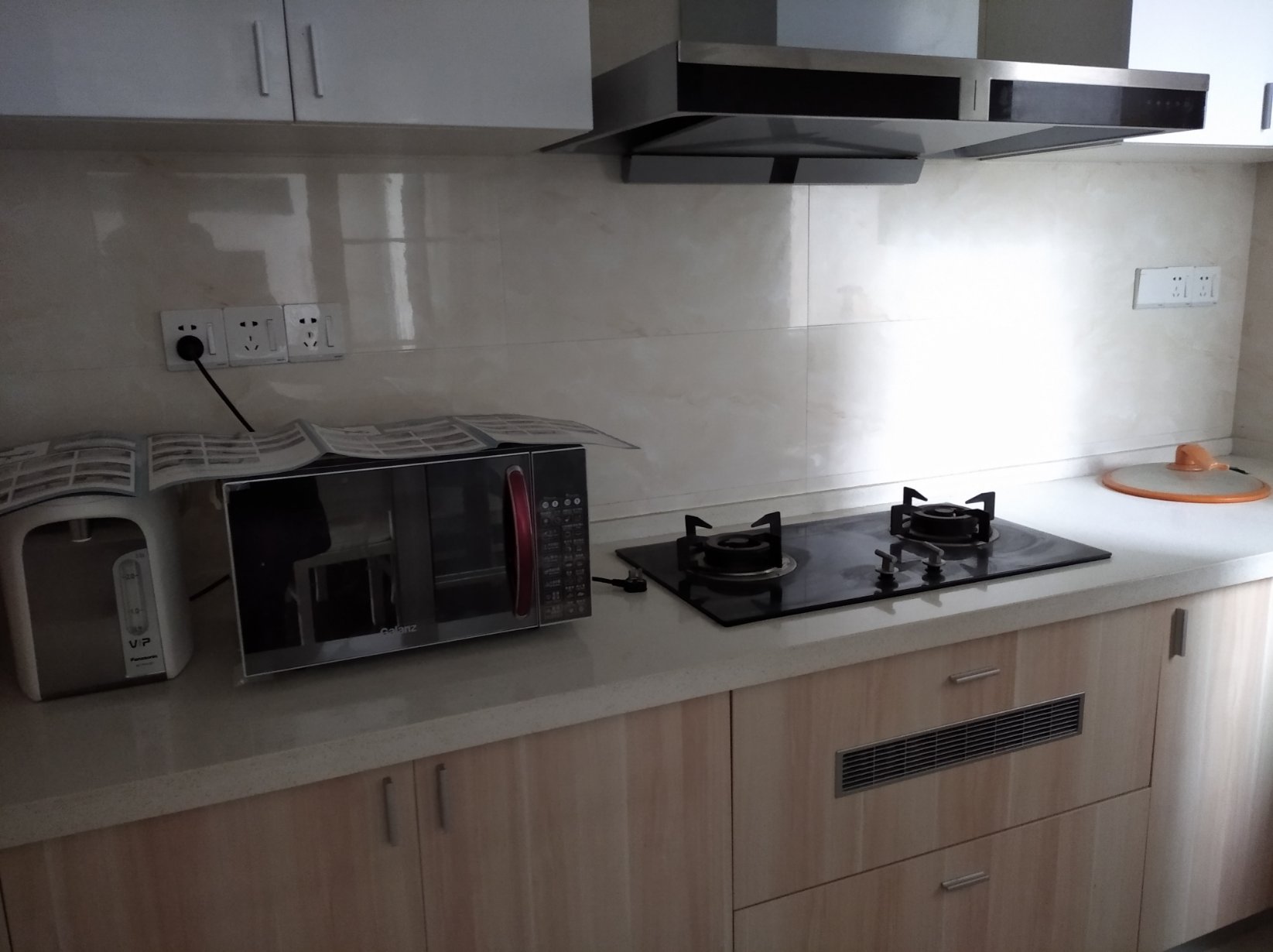 森林国际城精装三房两卫118平，证满二