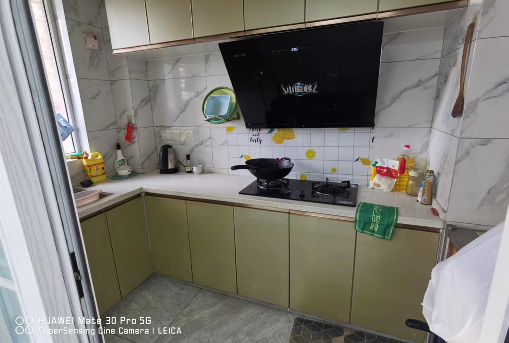 满庭春精装三房拎包入住南北通透型看房方便