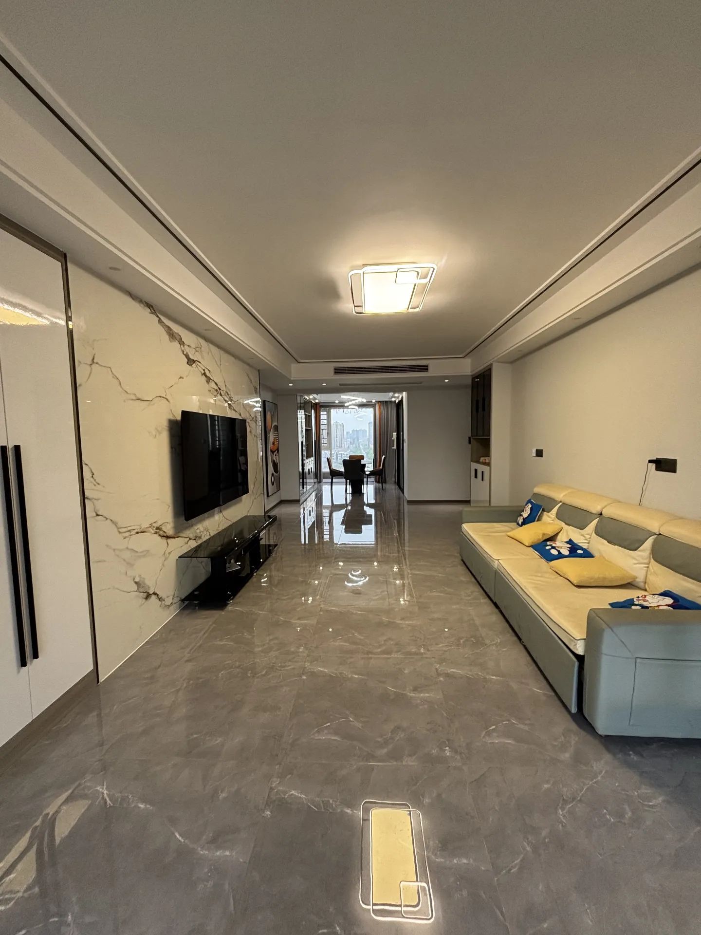 城南，荣怀，精装两房，小高层，中间好楼层，证满二