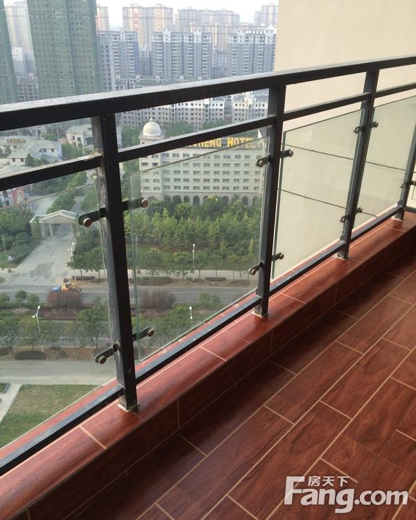 城南 房精装毛坯价出售118平74万业主急售看中就签