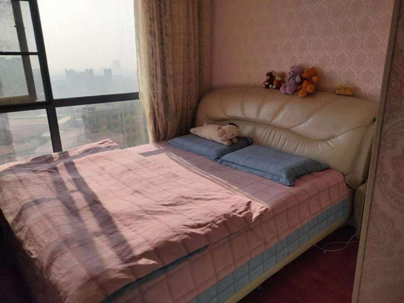 御台公馆98平精装修，看房提前预约