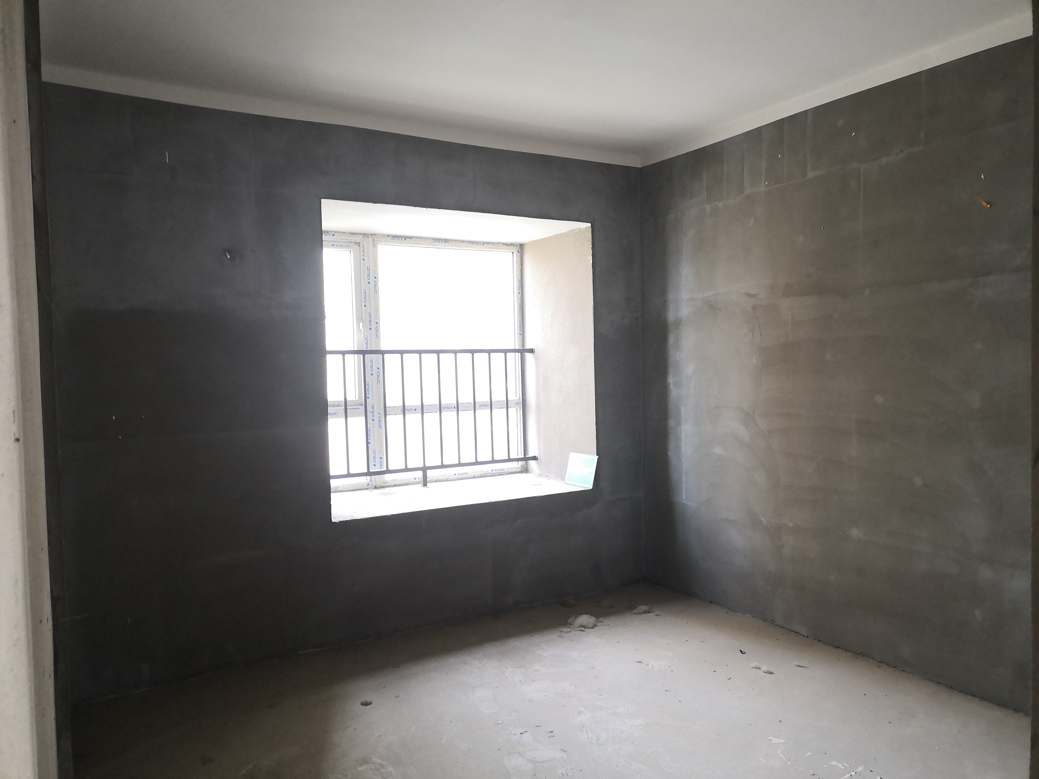 森林国际中间楼层四房两厅两卫采光佳