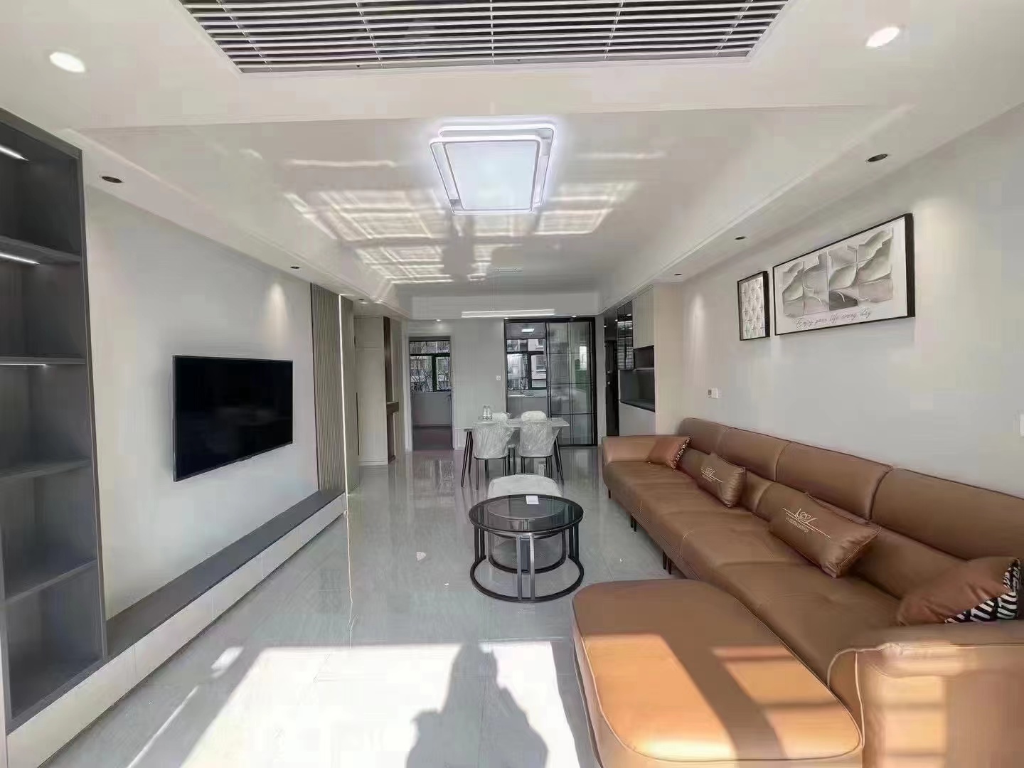 急售，城南品质小区，全新装修，一天未住，满二