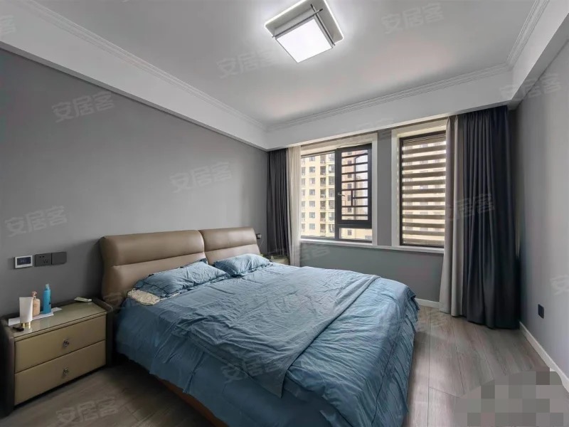 387，急售，城南，领秀城，精装大三房，中间好楼层，全屋品牌家具家电，业主诚心出售