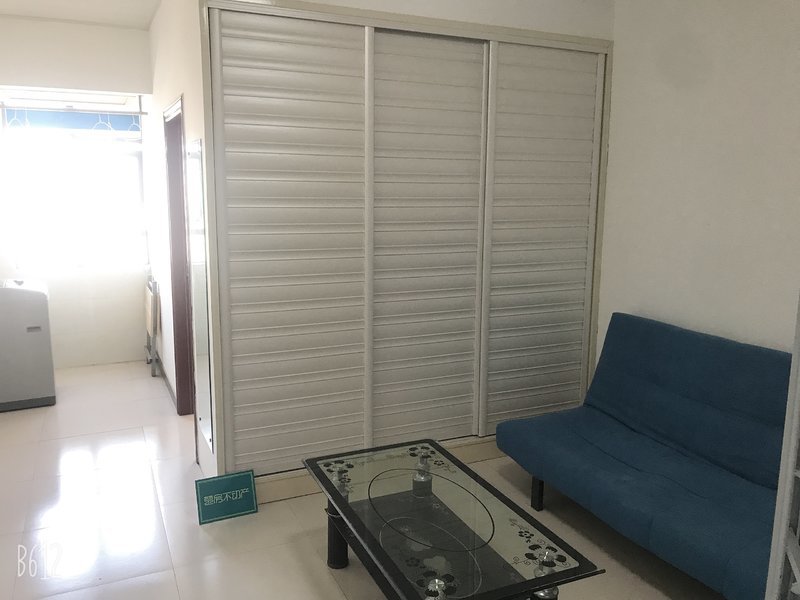 学府公寓精装单身公寓拎包入住出租自住非常好