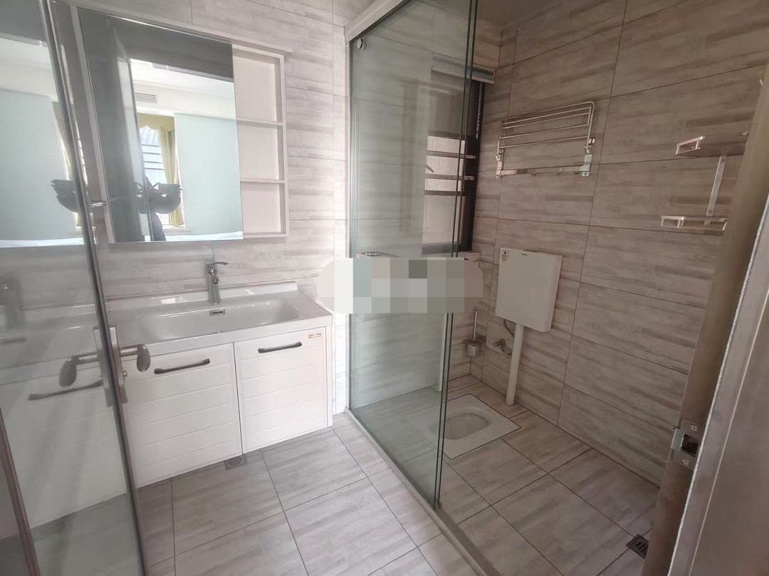 282，新城壹号五期，电梯洋房，好楼层5楼，总高7层，大阳台，全新装修，精装三房，一天未住