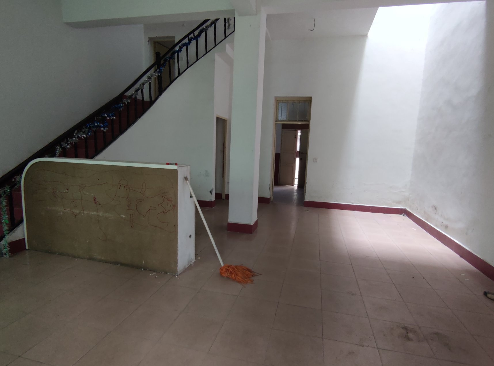 新客运站旁烟草路三层私房，证在手，满二