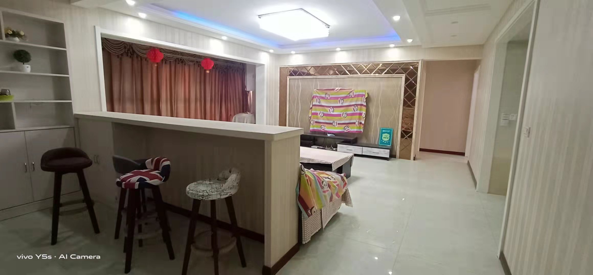 福星城精装三房，带入户花园，户型通透，保养新