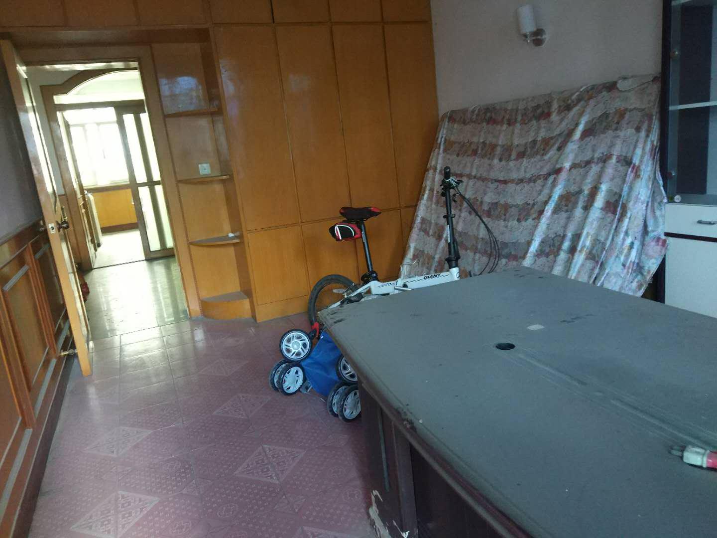 沙嘴步行街对面农行宿舍中层出行方便证满五