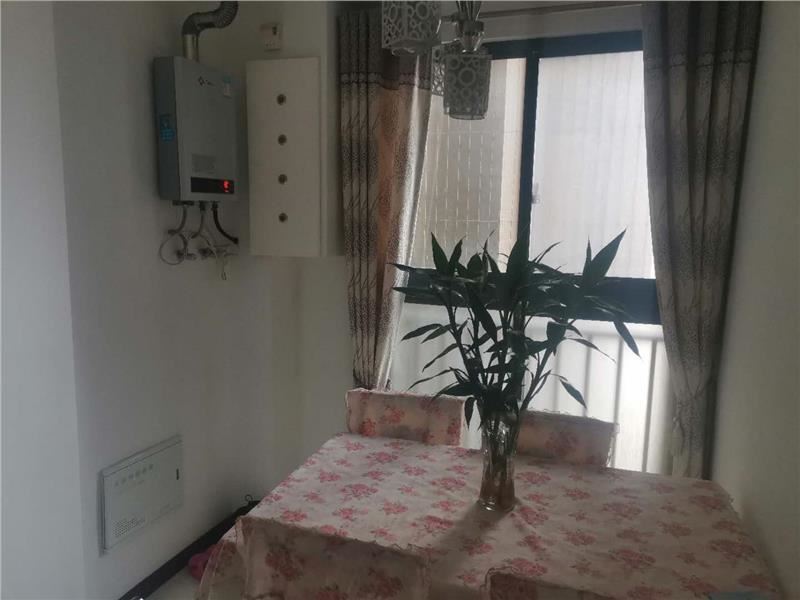  旁圣淘沙国际花园3室2厅电梯房精装采光好