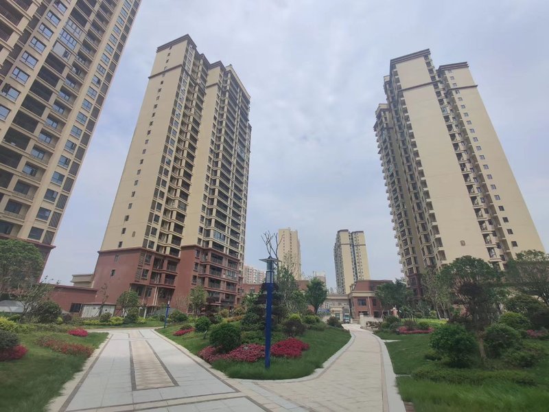 领秀城毛坯四房带车位大平层双阳台南北通透好户型看房