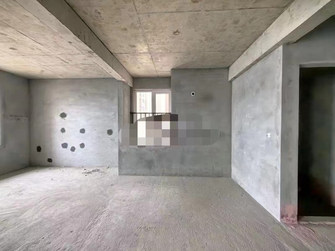 17，降价了，满庭春毛坯三房，单价4800，,中间楼层，证满二，业主急售看中可谈