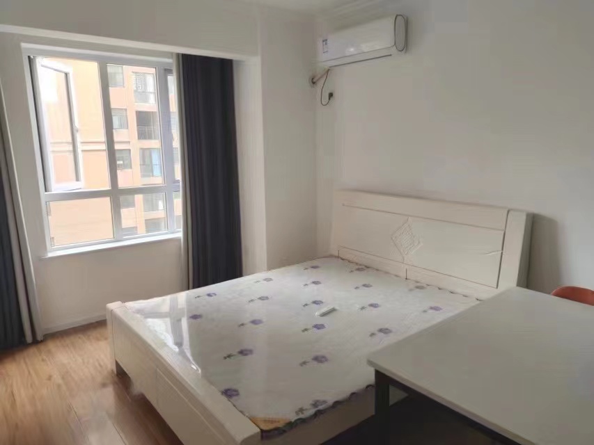 83，降价了，沔阳公馆，精装三房，单价5800，电梯小高层，中间楼层，证满二，捡漏