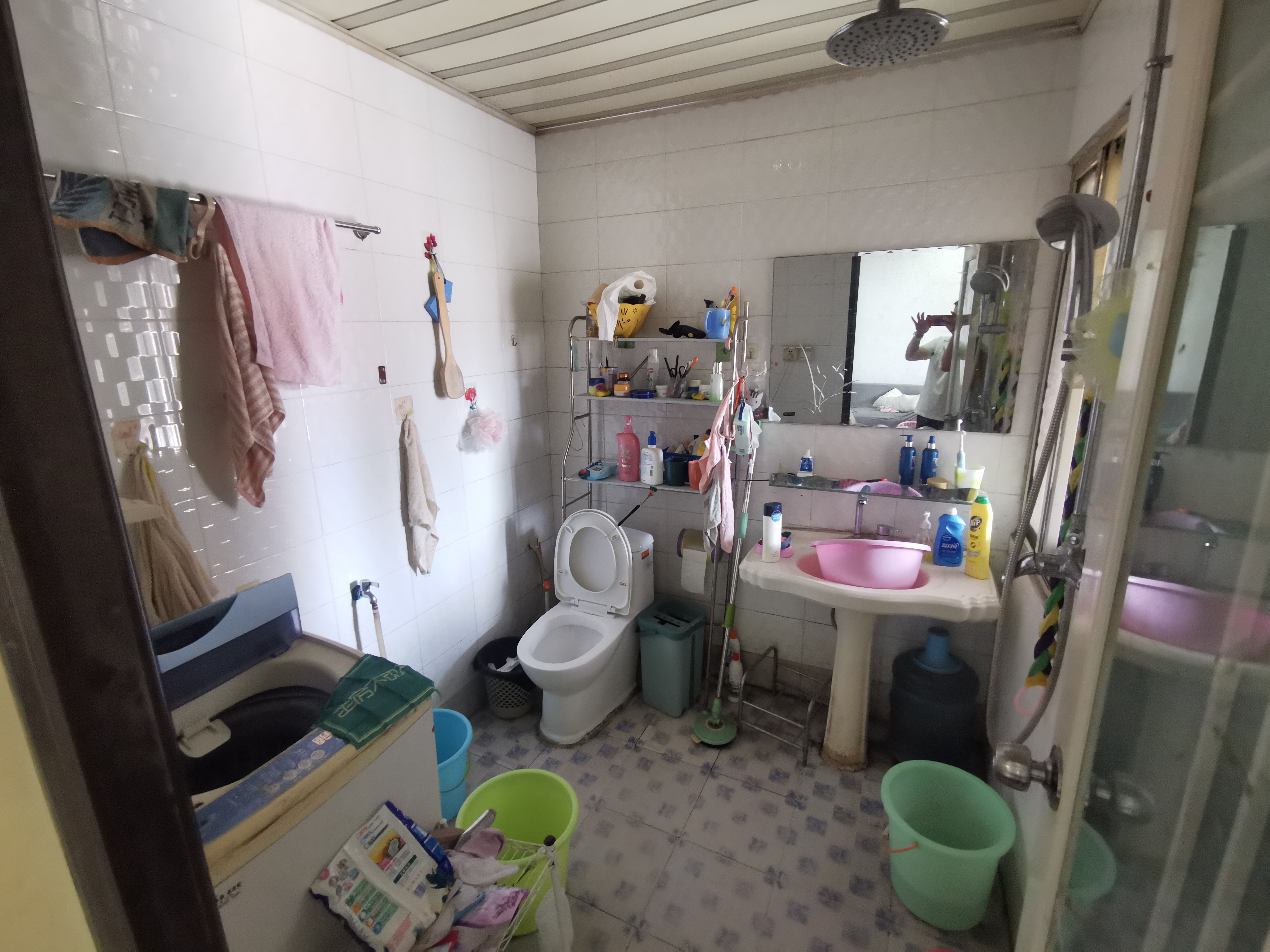 宏达路惠联市场正对面一建宿舍三房两厅小区可停车诚心卖 看房