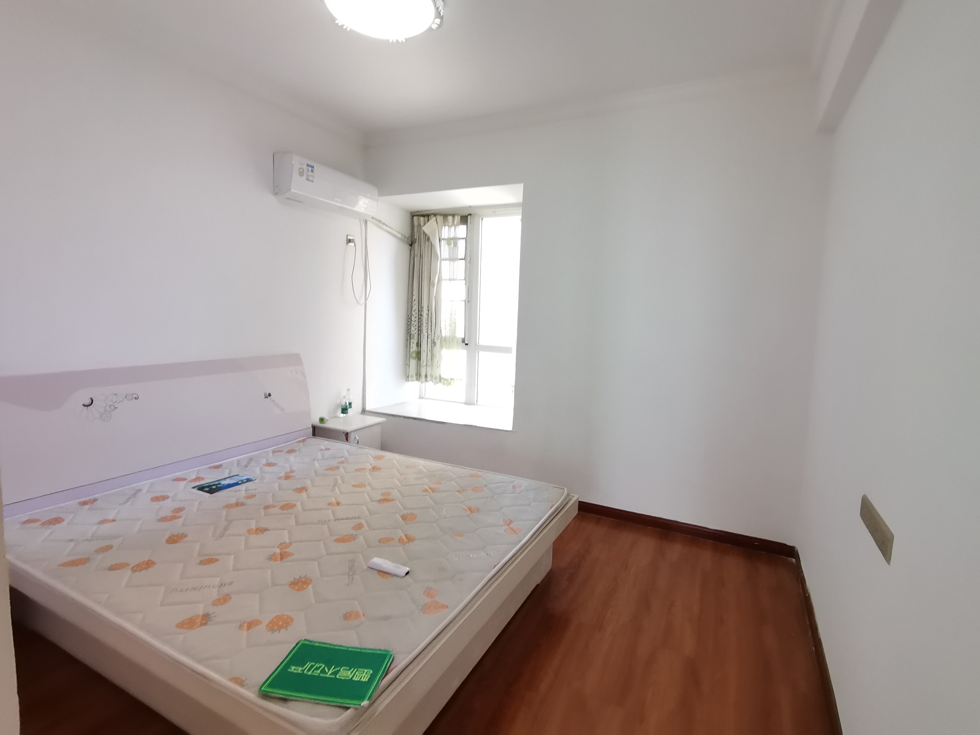 森林国际精装三房中间楼层户型方正房东诚意出售