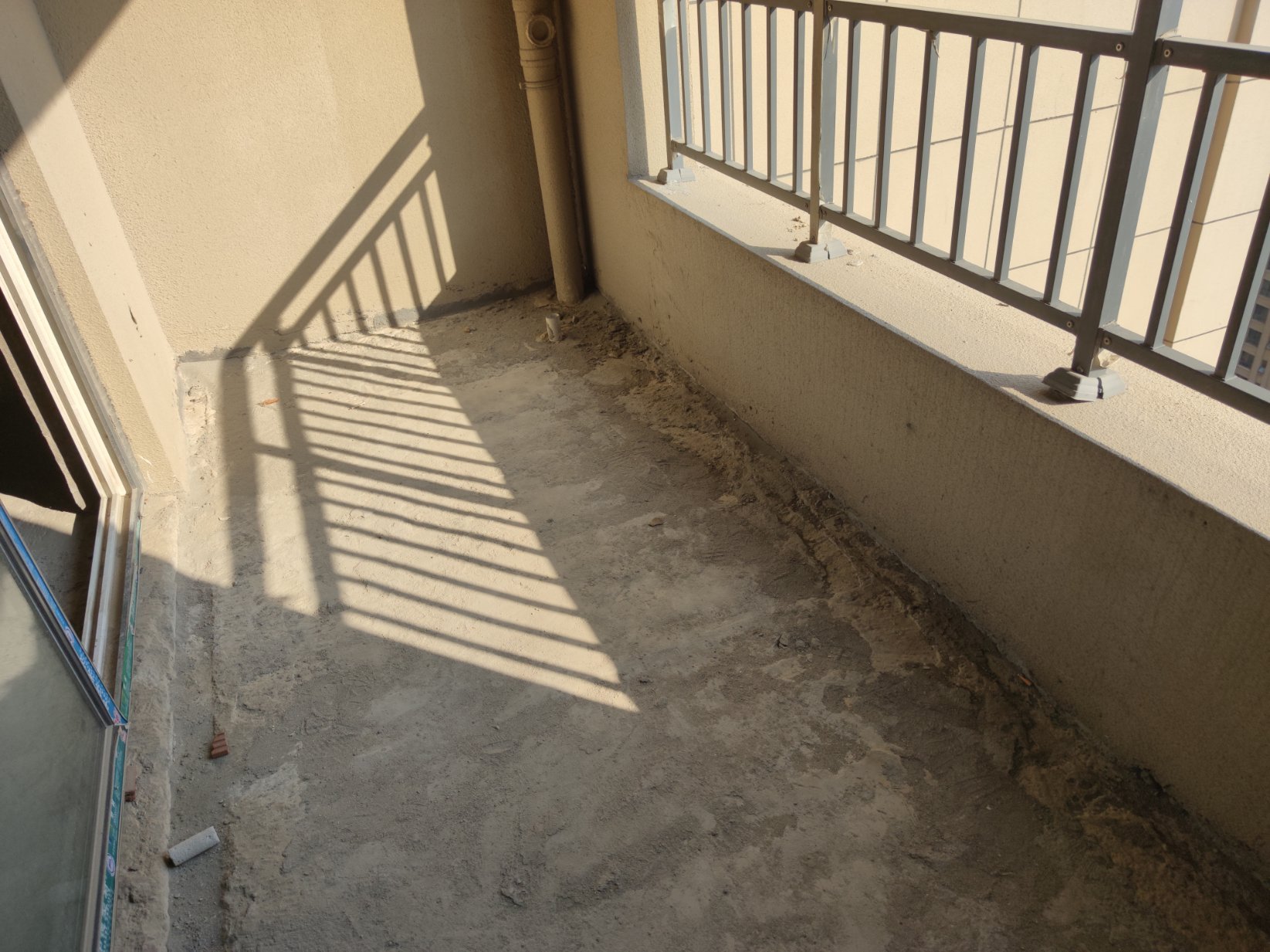 元泰未来城A区，毛坯三房，大证已下