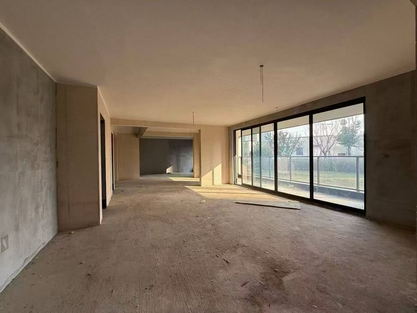 捡漏，降价了，亏本出售，吾悦小高层，2梯2户，一口价82万送两个车位