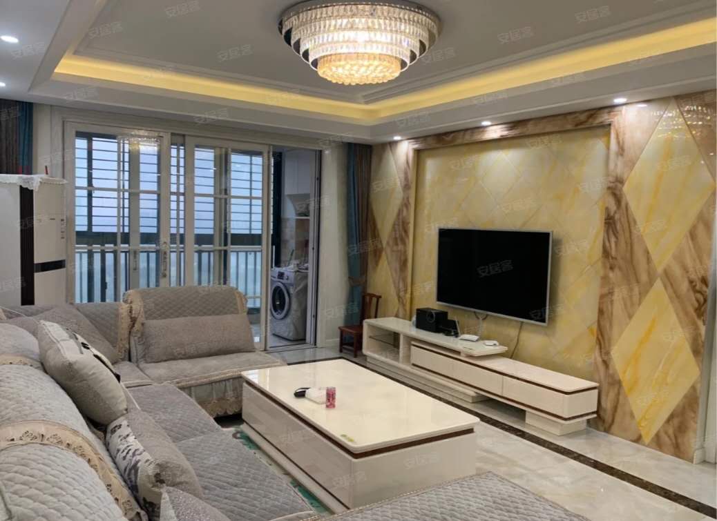 新城壹号 精装大四房 中层 地段好 业主诚意出 拎包即住