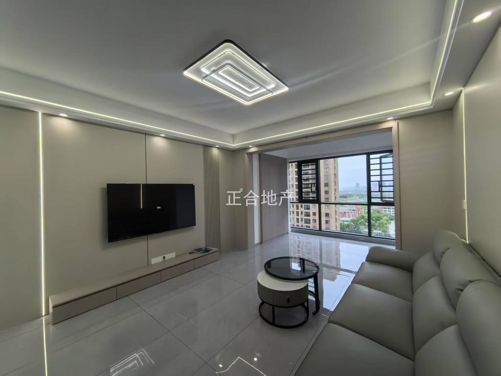 一中对面，翰林公馆，装修成色新，精装三房，采光好，证满二，好楼层