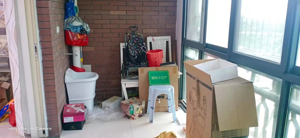 水岸人家忧质江景房精装大三房成色新家电家私全送税费低哟欢迎来电