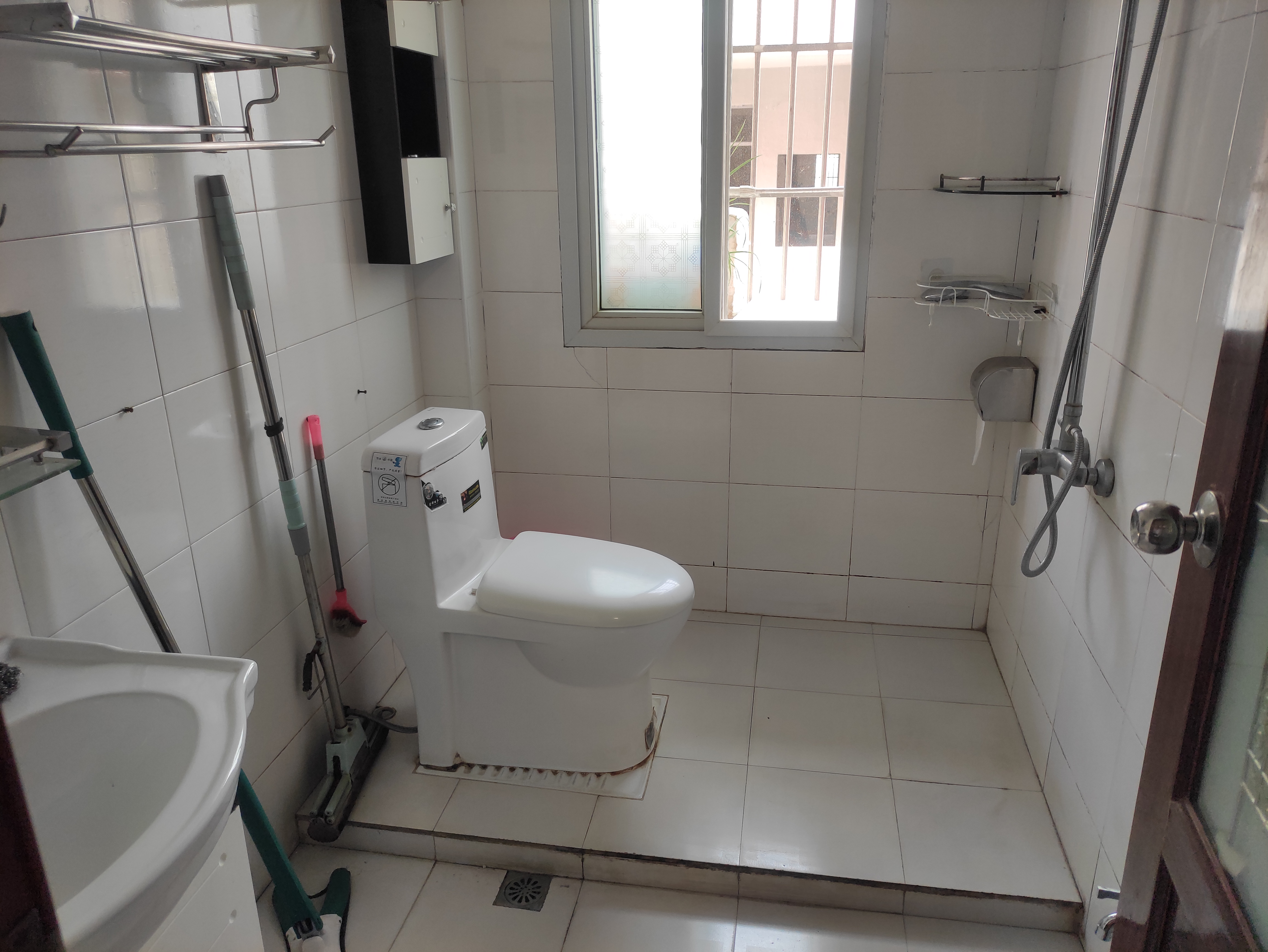 恒雅名苑精装大两房.证件满二.看房约