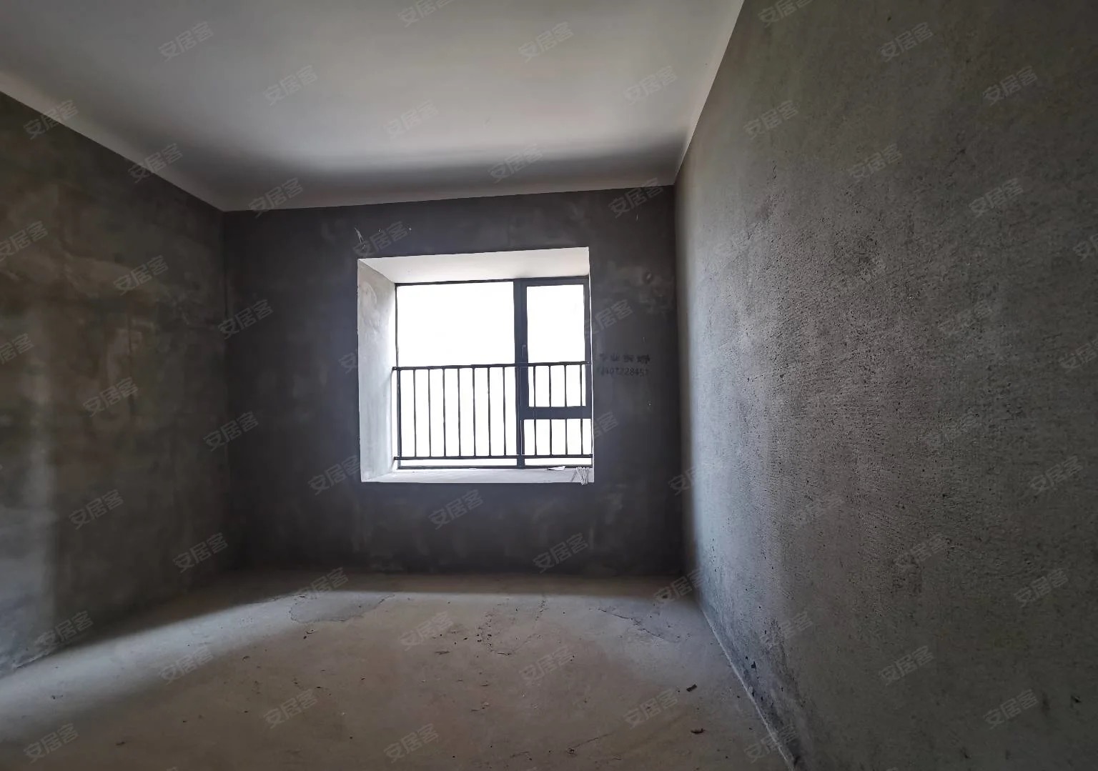 新二中旁，翡冷翠边户，南北双阳台，人车分流，证满二