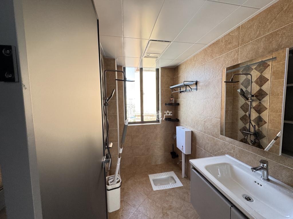 ？城南，小高层忆美国际公馆精装三房，单价4400南北通透证满二凤凰楼层