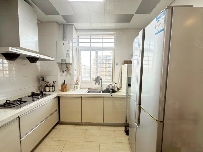 捡漏，三丰鼎城，精装两房，边户，小高层，单价4千多