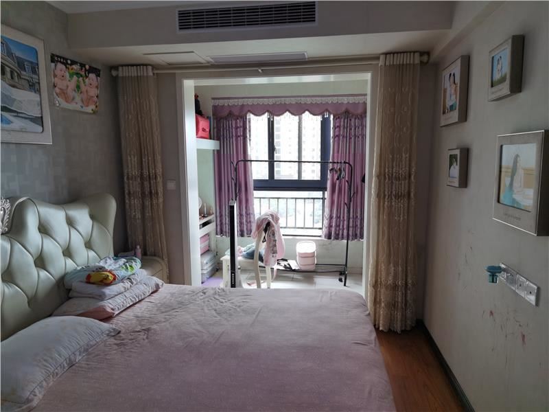 和合国际城精装两房南北通透证满两年拎包入住支持按揭