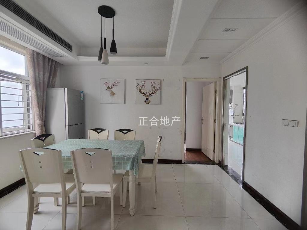 降价了，急售，一中对面，翰墨苑，电梯小高层，好楼层，一口价50万，精装三房，单价4400，