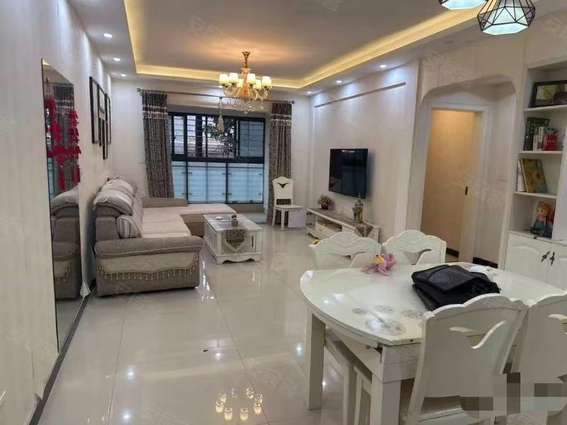 430，捡漏，福星城，精装修大两房，双阳台，单价3700，急售，拎包入住，证满二