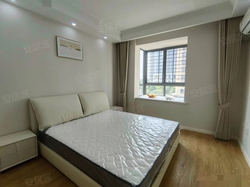 捡漏，上林仙苑，精装三房，小高层，单价3400，江滩公园旁，亏本出售