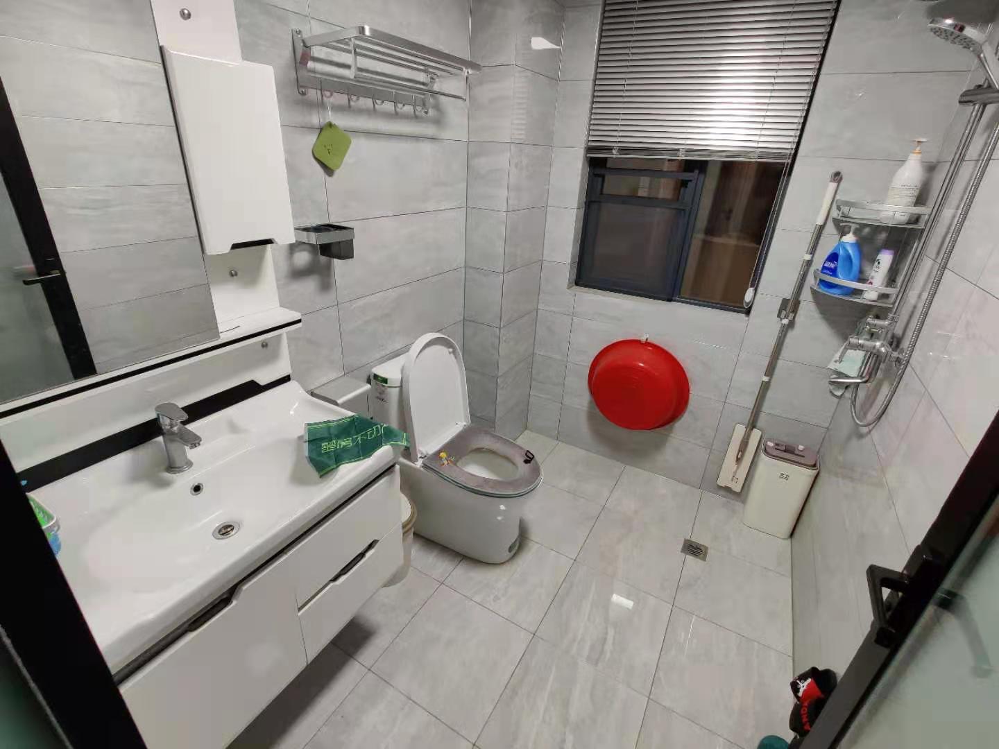 光明华府商城周边优秀地段校优质出行公交方便装修新直接住