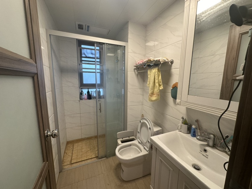 亏本出，城南，碧桂园，豪装4房，证满二，拎包入住，一口价69.8万